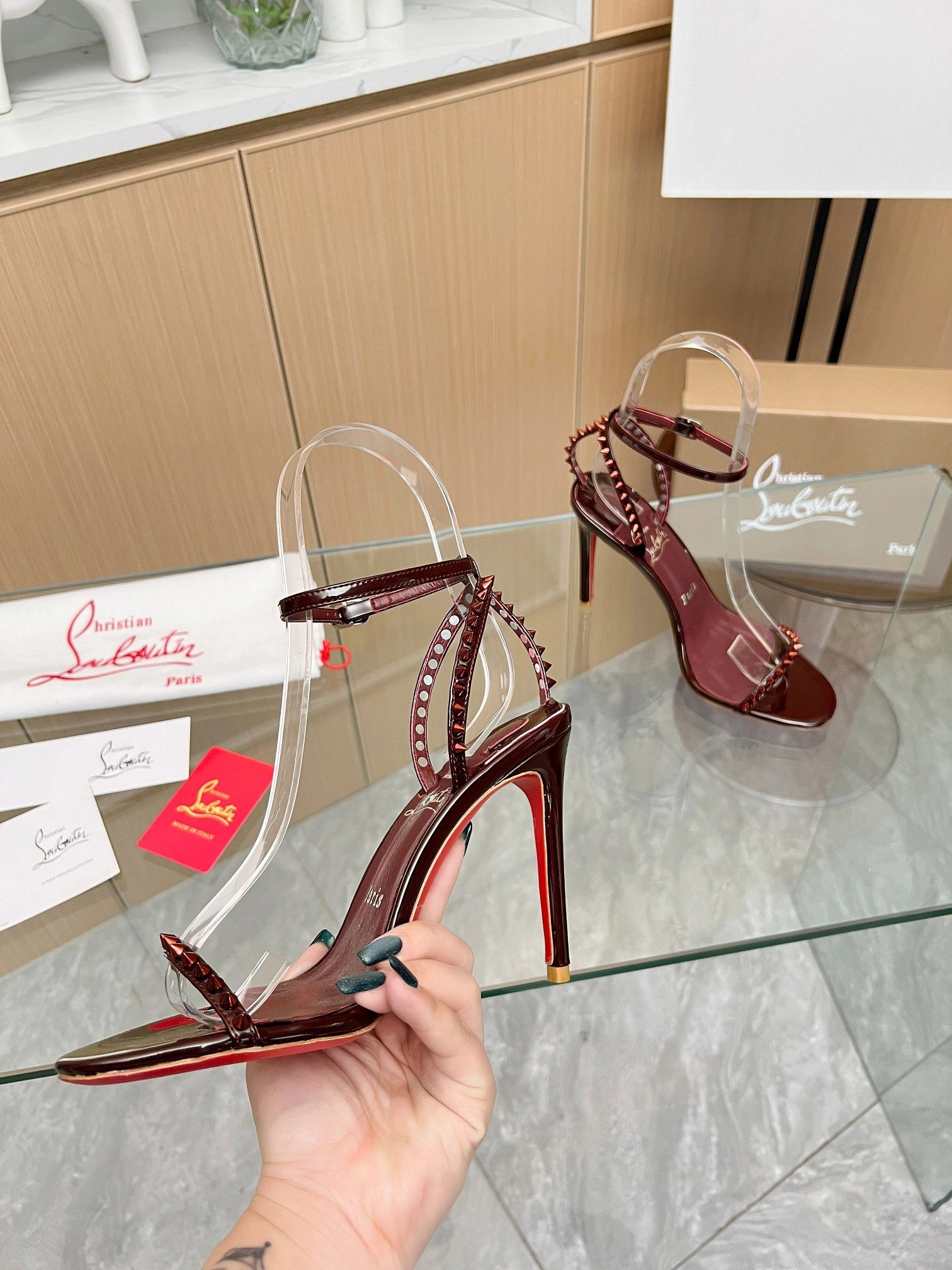 COCO-- 8ou2ou 3220013R592 Heel height：10.5CM sheepskin item:D-X000F1247